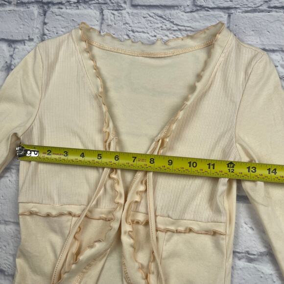 J1567 Ruffle Front Tie Cream Cardigan Size Small - Picture 6 of 7